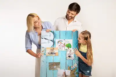 Panou din plută cu design de scoici pe lemn