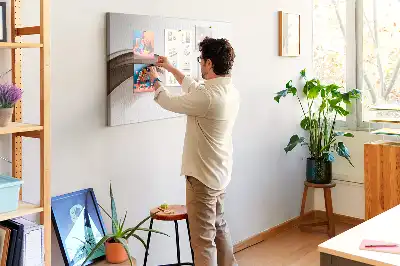 Panou din plută cu model abstract liniar
