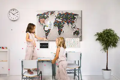 Hartă artistică a continentelor din plută