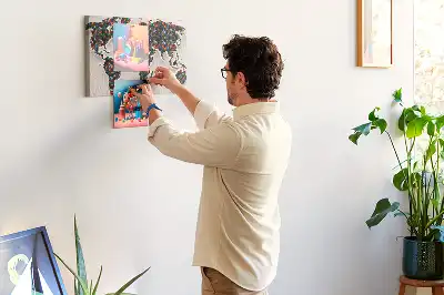Hartă artistică a continentelor din plută