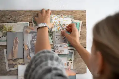 Tablou din plută pentru poze tip polaroid