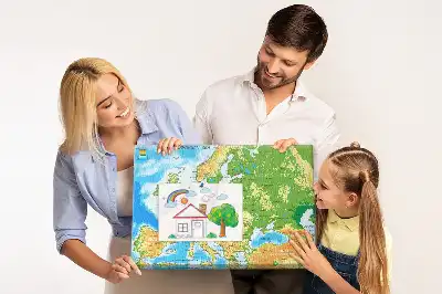 Panou din plută cu harta lumii