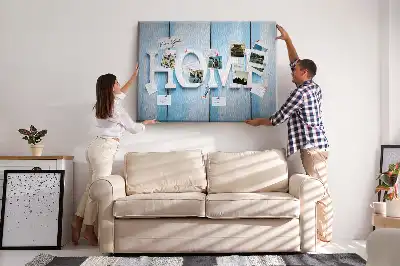 Tablă din plută cu inscripția Home