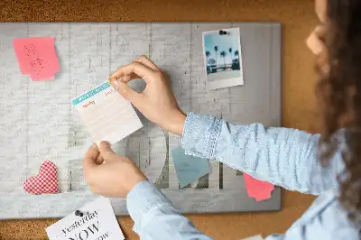 Tablă de plută cu design tipografic Home pentru peretele sufrageriei