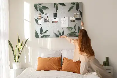 Panou din plută cu ramă decorată cu frunze
