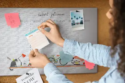 Tablă de plută tip calendar săptămânal pentru perete
