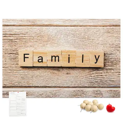 Tablă din plută cu motiv decorativ familial
