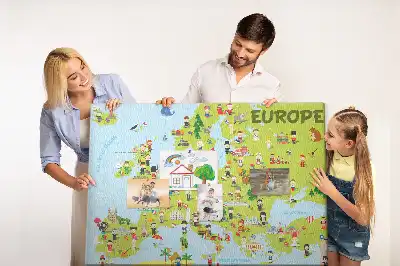 Panou din plută Hartă a lumii cu steaguri
