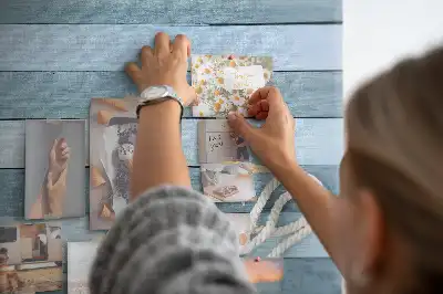 Tablă de plută cu design de scânduri în dungi cu scoici