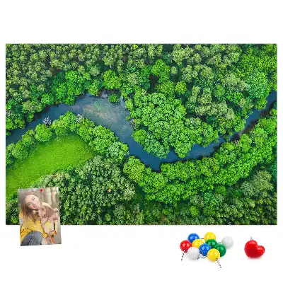 Tabla de pluta Râu în pădure