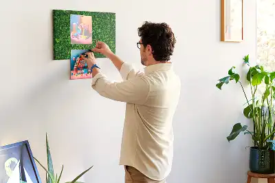 Gard viu artificial din frunze pe suport de plută