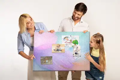 Tablă de plută cu pioneze colorate