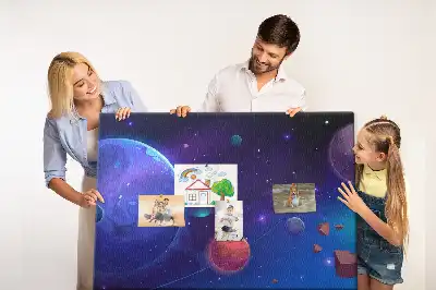 Panou de plută cu model planete și galaxie