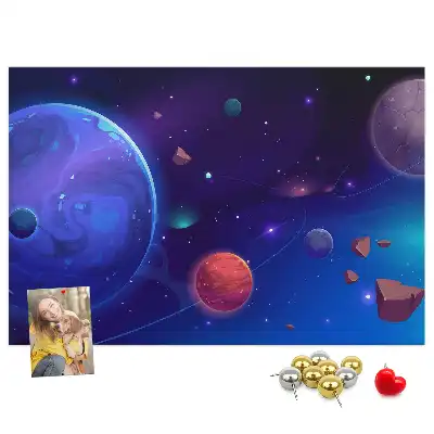 Panou de plută cu model planete și galaxie