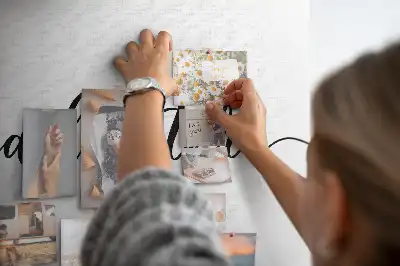 Panou din plută cu inscripție aventură