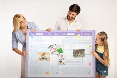 Panou de plută pentru planificare anuală roz