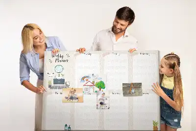 Calendar de perete săptămânal din plută