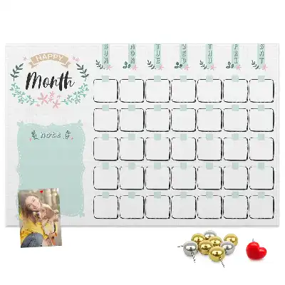Calendar de perete din plută