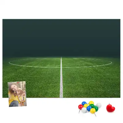 Tablă de plută în formă de teren de fotbal