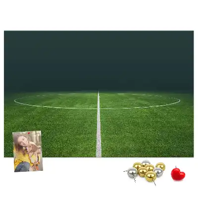 Tablă de plută în formă de teren de fotbal