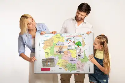 Tablă de plută cu harta Republicii Moldova