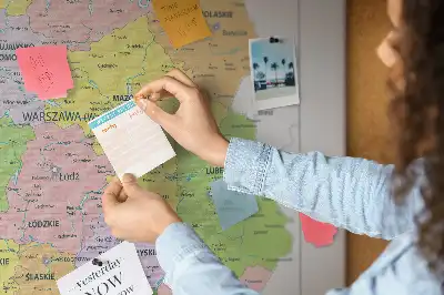 Tablă de plută cu harta Republicii Moldova