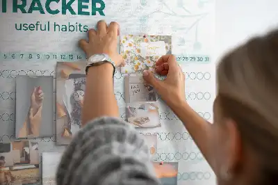 Tăbliță din plută pentru planificarea obiceiurilor