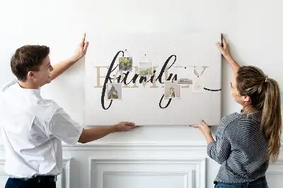 Panou din plută cu mesajul Family
