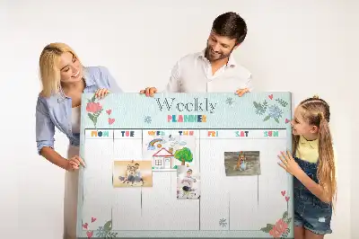 Tablă din plută pentru organizarea săptămânală a sarcinilor casnice