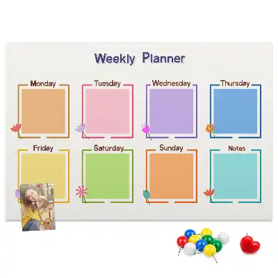 Avizier din plută pentru organizare săptămânală