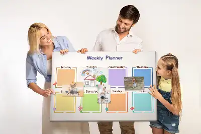 Avizier din plută pentru organizare săptămânală