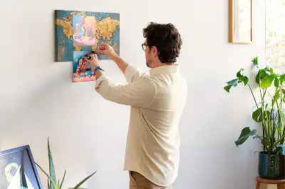 Tablou din plută cu conturul artistic al continentelor