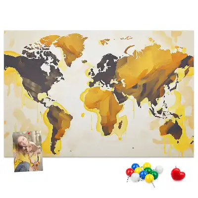 Panou din plută cu hartă abstractă a lumii