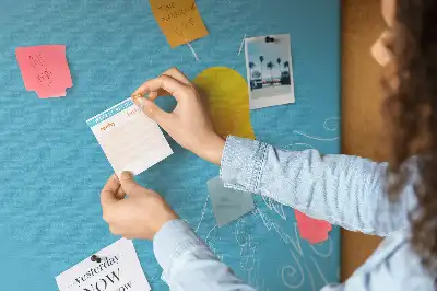 Tablă din plută cu design bec