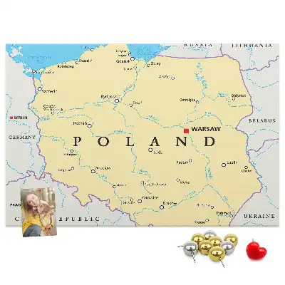 Hartă politică a Poloniei din plută