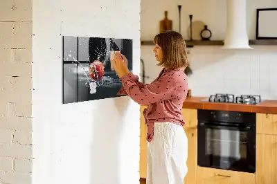 Tablă magnetică în formă de tomată
