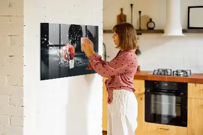 Tablă magnetică în formă de tomată