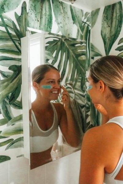 Este tapetul în baie o idee bună?