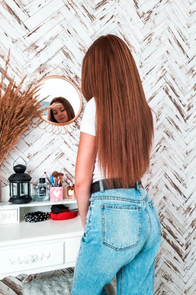 Cum de a decora o cameră de tineret pentru o fată în conformitate cu cele mai recente tendințe?