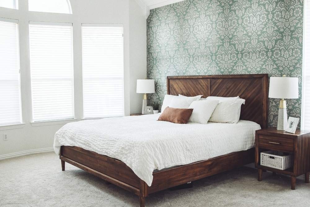 tapet pentru un perete pentru dormitor